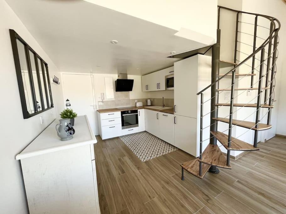 Duplex Centre Ville - 50M De La Plage - Clim - Garage - Netflix Le Grau-du-Roi Exteriör bild