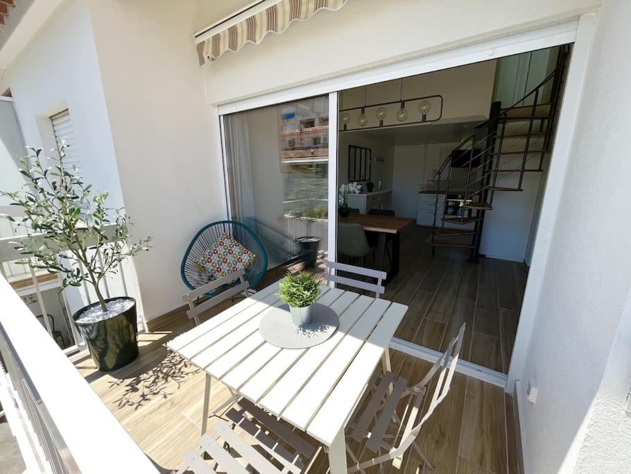 Duplex Centre Ville - 50M De La Plage - Clim - Garage - Netflix Le Grau-du-Roi Exteriör bild