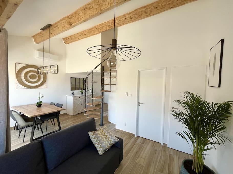 Duplex Centre Ville - 50M De La Plage - Clim - Garage - Netflix Le Grau-du-Roi Exteriör bild