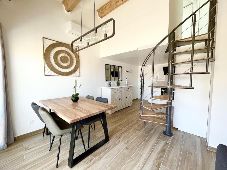 Duplex Centre Ville - 50M De La Plage - Clim - Garage - Netflix Le Grau-du-Roi Exteriör bild