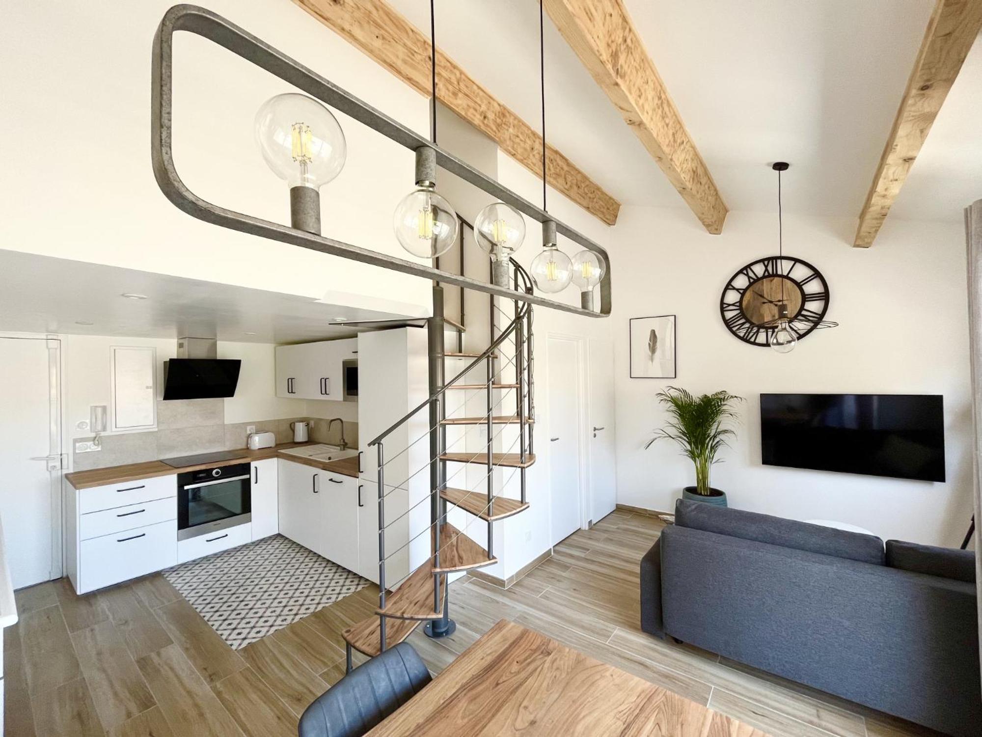 Duplex Centre Ville - 50M De La Plage - Clim - Garage - Netflix Le Grau-du-Roi Rum bild