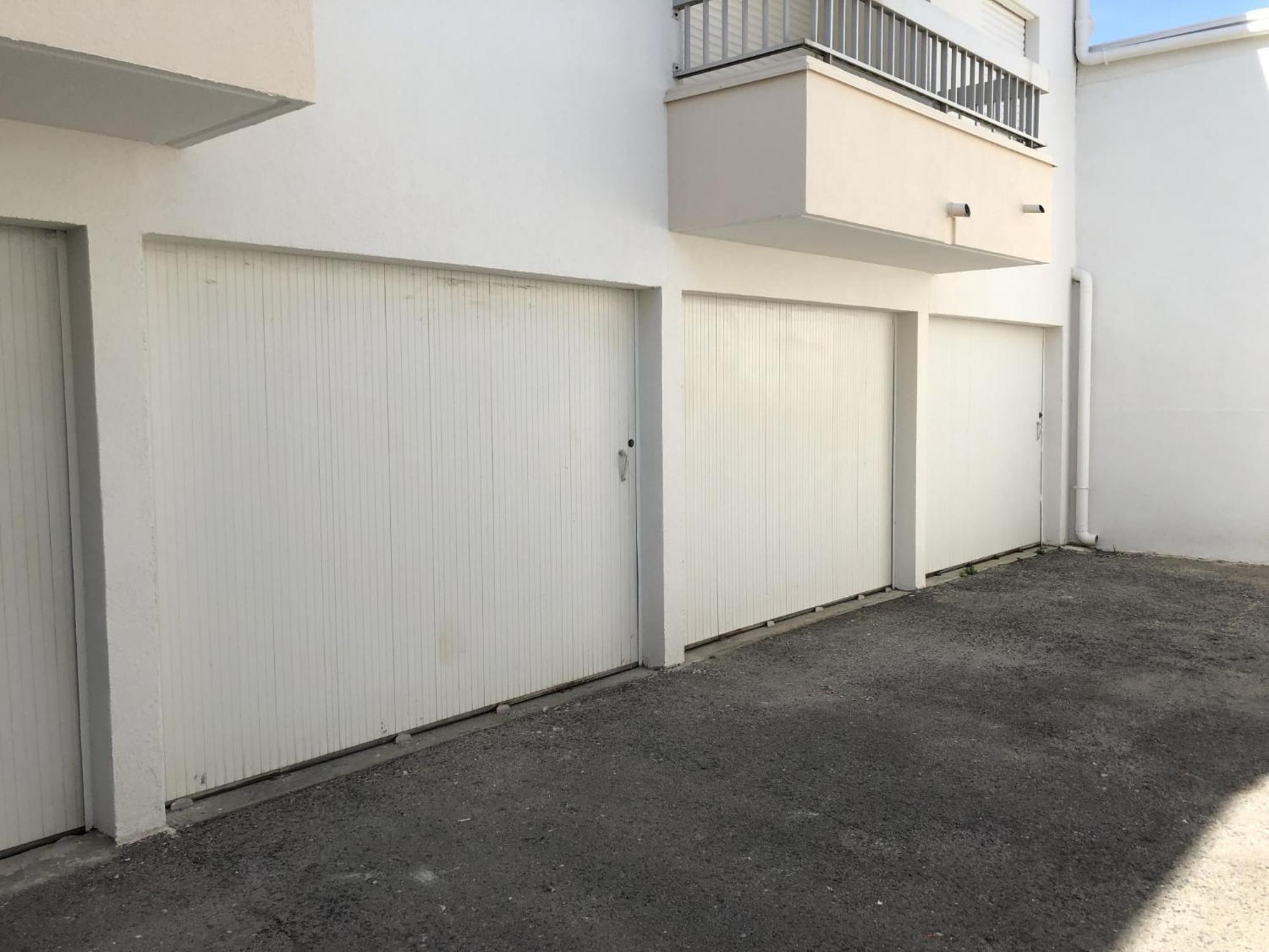 Duplex Centre Ville - 50M De La Plage - Clim - Garage - Netflix Le Grau-du-Roi Rum bild