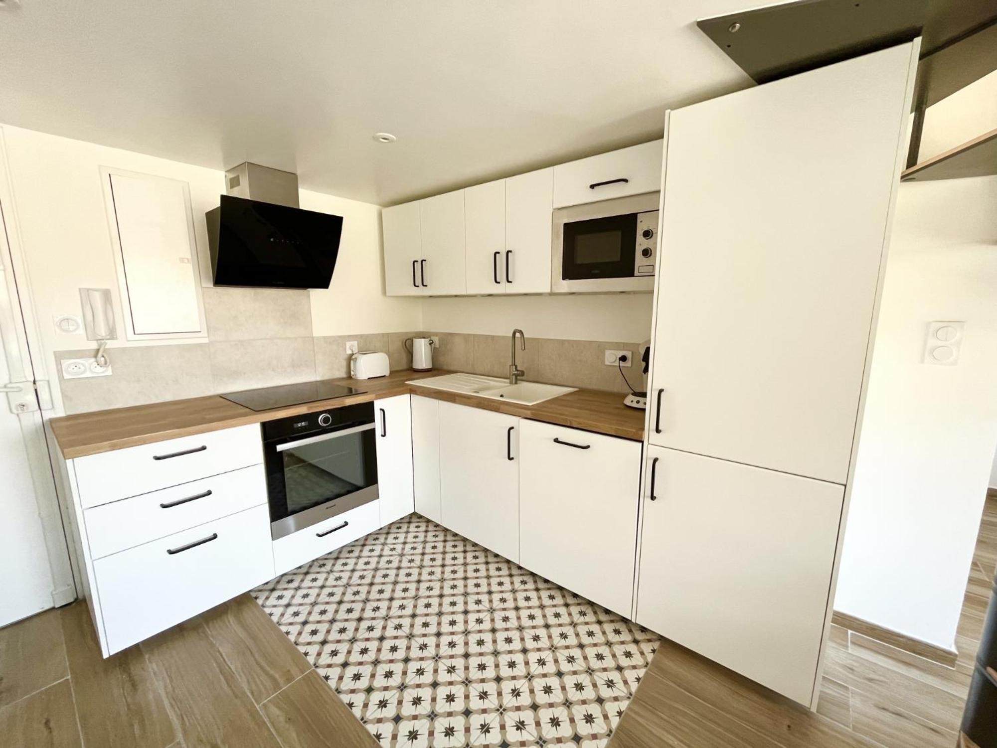 Duplex Centre Ville - 50M De La Plage - Clim - Garage - Netflix Le Grau-du-Roi Rum bild