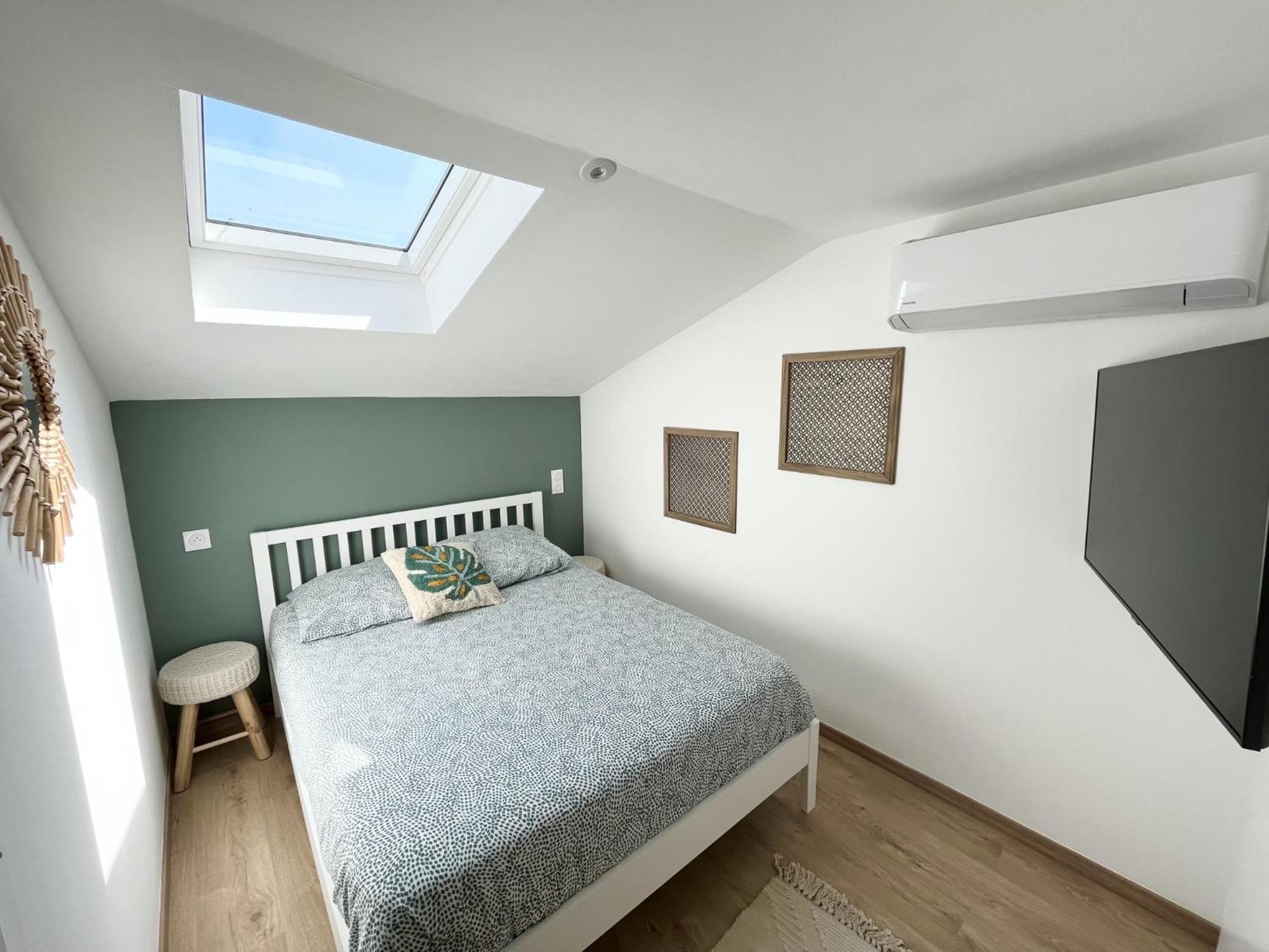 Duplex Centre Ville - 50M De La Plage - Clim - Garage - Netflix Le Grau-du-Roi Rum bild